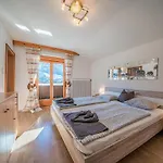 Haus-verena 아파트 Neukirchen am Großvenediger